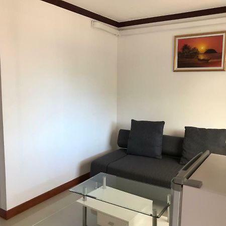 Patong Angelina Guesthouse מראה חיצוני תמונה